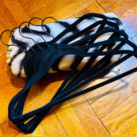 Storage Container 2 Set&5 Hangers - Picture 4 of 4